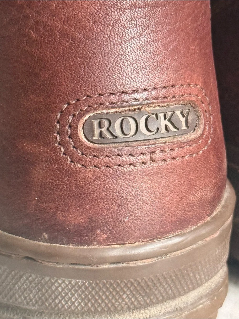 Men’s Rocky Gore Tex Hiking Boots size 9.5